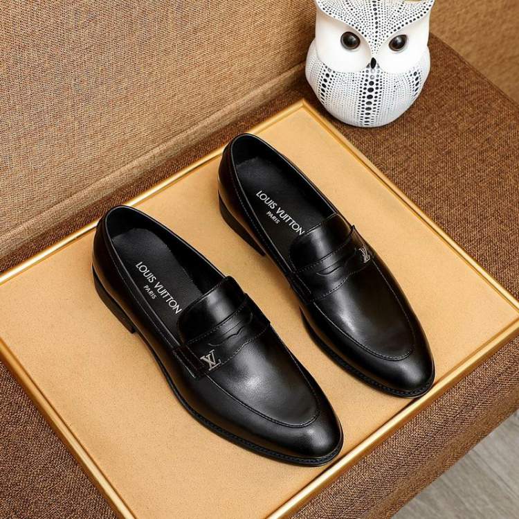 Picture of Louis Vuitton Shoes _SKULVsz38-46hnh050314555